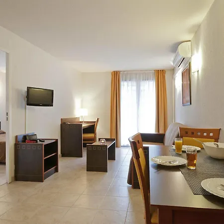 Adagio Access Garibaldi Appart hôtel Nice