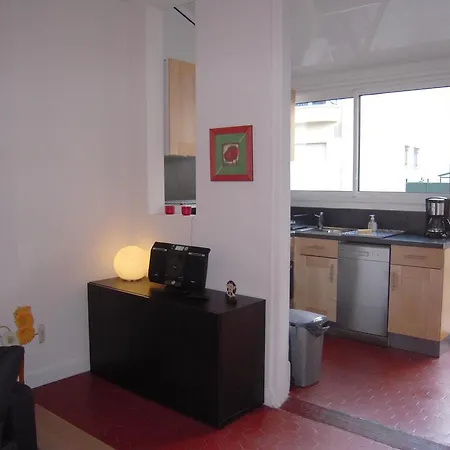 Hostel Meyerbeer Beach