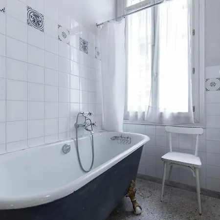 Appart hôtel Résidence La Léonie 2*