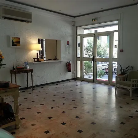 Boutique Cote D'azur 4* Niza