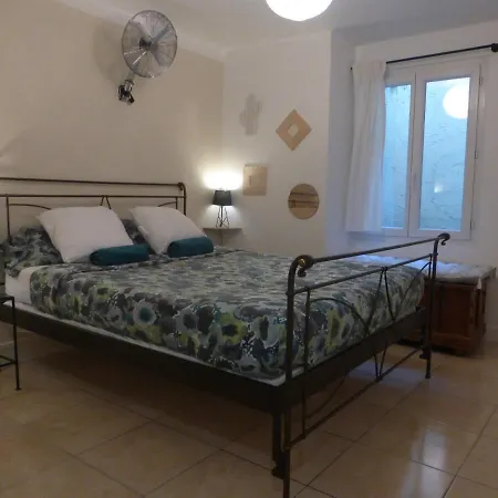 Appartement 6 Bedrooms Seaview House, Old Town