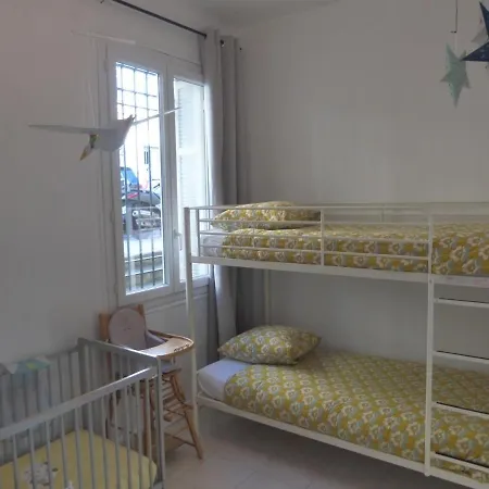 Appartement 6 Bedrooms Seaview House, Old Town