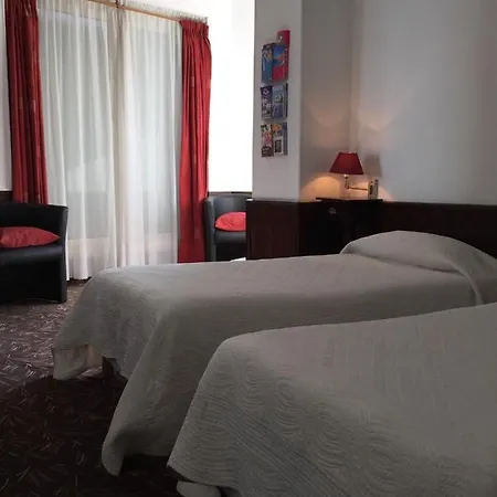 Marbella Hotel *