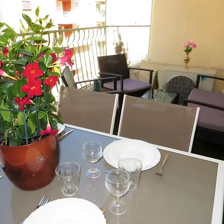 Appartamento 9 Avenue De Carras