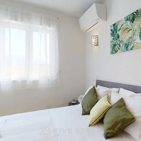 Apartment Zhara Five Stars Holiday House - Generale *