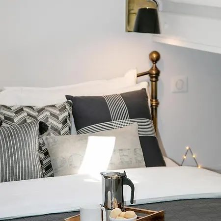 Cocoon Loft - Magnifique Loft Sous Toit, Refait A Neuf, Vues Splendides, Clim, Wifi Apartament