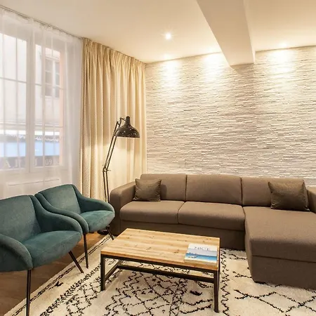 Coulee Verte 2 Bedrooms In The Old Town At 5 Min From The Sea Apartment