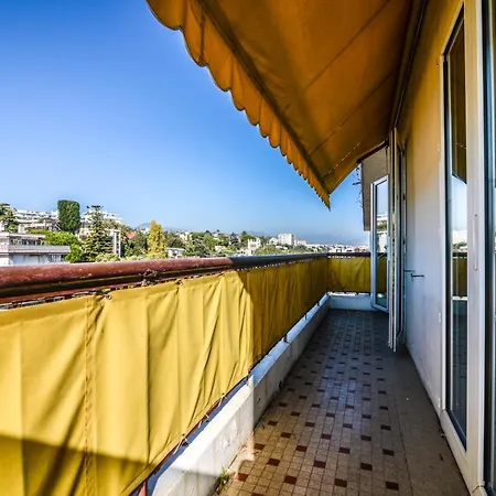 Moderne à 2 Min De La - 6 Pers Appartement *