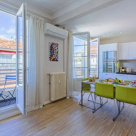 Apartment Berlioz 1 - City Center 2 Rooms - Last Floor