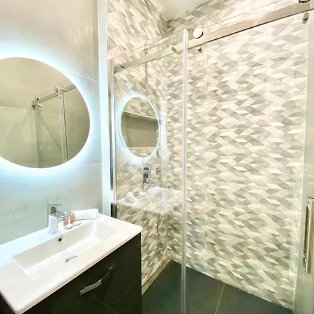 Maxim - Easy Apartamento Niza