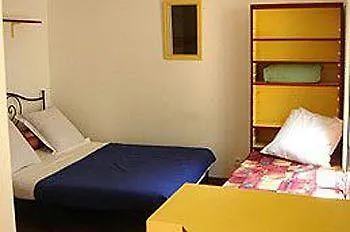 Hotel Du Petit Louvre *