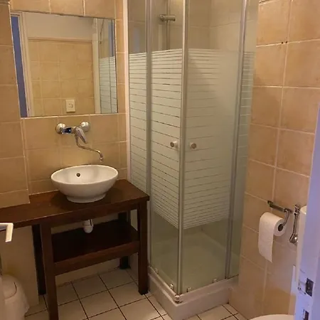 Отель Anis 3*
