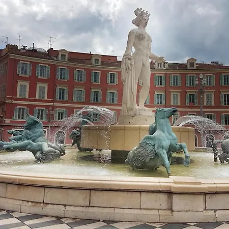 Family Old Town Near Ac Apartment Nizza