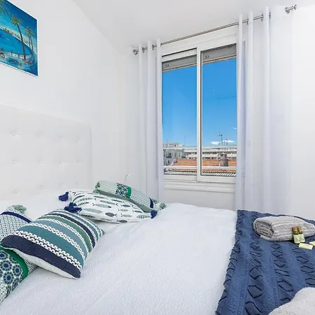 Spitalieri- Sunny Terrace With View -New Apartment * Nice