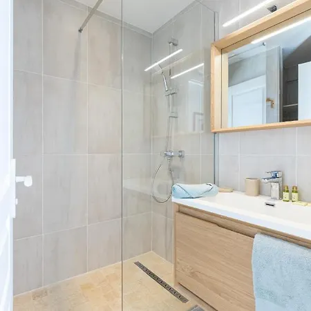 Spitalieri- Sunny Terrace With View -New Apartment