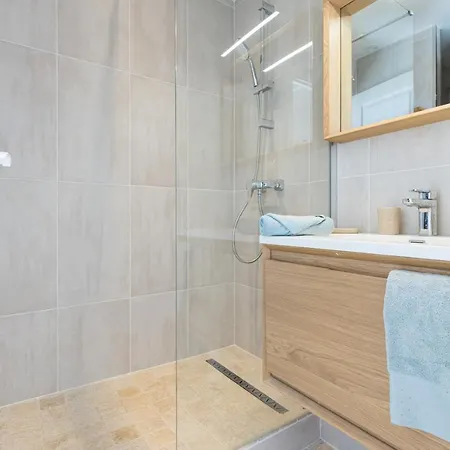 Spitalieri- Sunny Terrace With View -New Apartment *