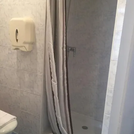 Hotel Paradis 2*