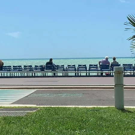 דירה Bel A 100 Metres De La *