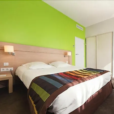 Esatitude Hotel Nicea