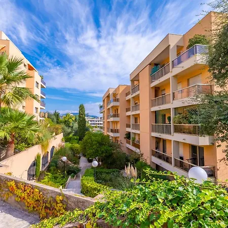 Les Cyclemans At Chateau Sainte Anne - Happy Appartement *
