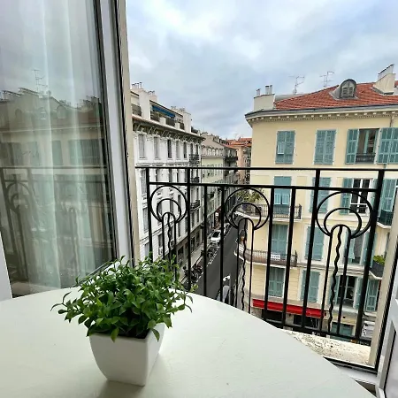 Renting - Notre Dame - Cosy Loft Perfect View On The Roofs アパート