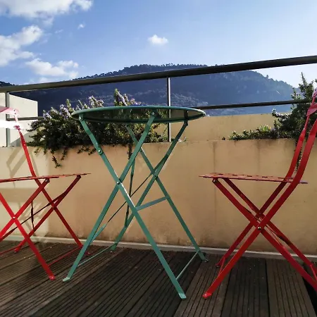 Esatitude Hotel
