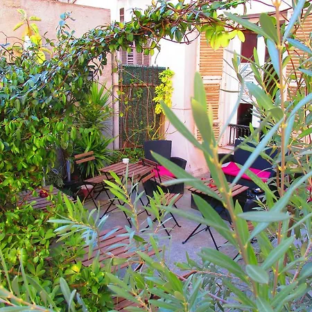 Le Pastoral Hostal *