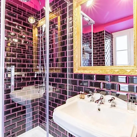 Le G Hotel