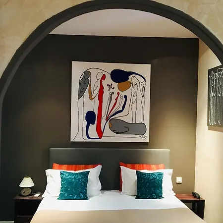 Hotel La Tour 3*