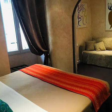 Hotel La Tour 3*