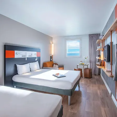 Ibis Budget Californie Lenval 2*