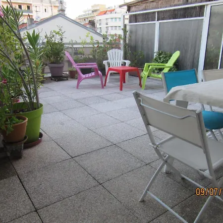 Au Cœur De Av. Superbe Terrasse, Wifi&clim * Nice