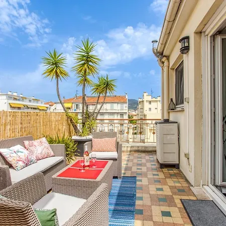 Le Mantega - F2 Moderne,centre Ville, 2 Grandes Terrasses,climatisation, Ascenseur Appartement *