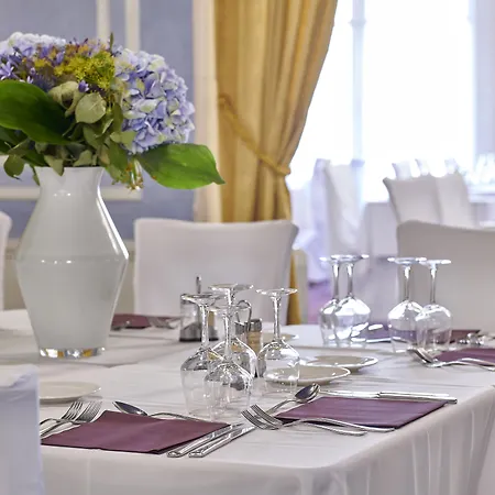 Le Royal Promenade Des Anglais Szálloda 3*