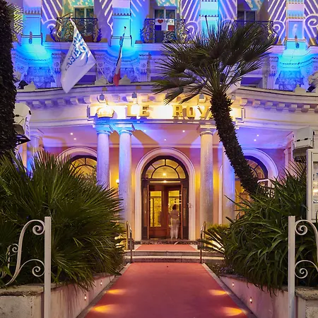 Le Royal Promenade Des Anglais 3*