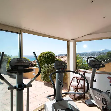 La Pérouse Baie Des Anges 4*