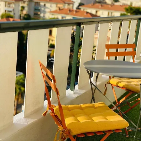 Comfortable Sea View * Niza