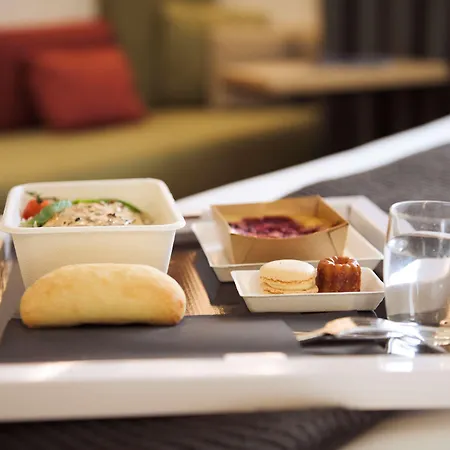 Campanile Aeroport Hotell Nice
