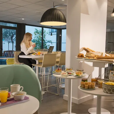 Ibis Styles Centre Gare Szálloda 3*
