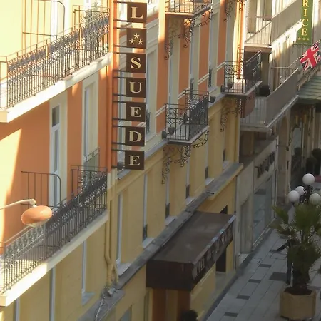 De Suede 3*