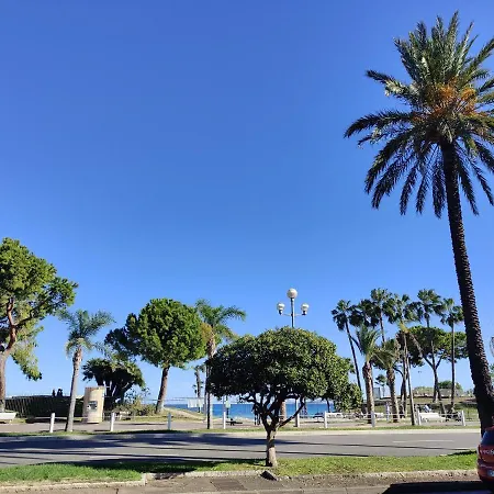 2 Bdrs Promenade Des - Ac Appartement *