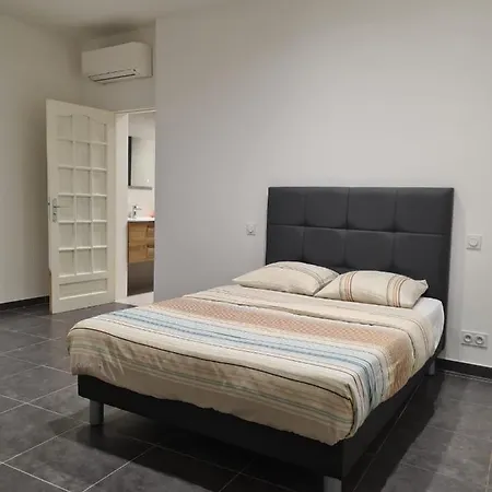 Le Cedre Bleu Appartement *