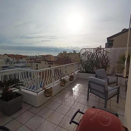 Val Roya Terrasse Apartment *
