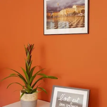 Apartament #4 Papon Parking Climatise Terrasse & Wifi 5mins A Pieds Du Vieux Nicea