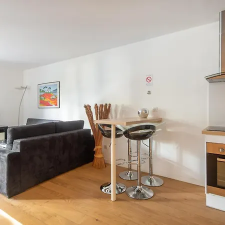 Lägenhet Flat 5 Min Walking From The Sea