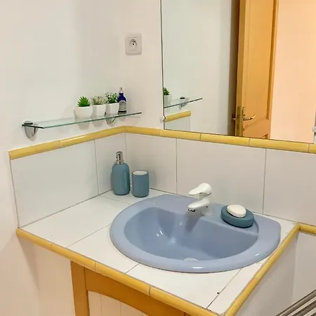 Very Cosy Flat In Heart Of Old Town Of Near Nizza