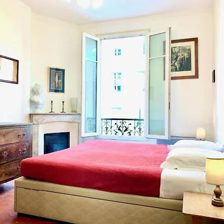 Apartment Riviera: Spacious 5-room Duplex Near Sea In Old Town Port Nice