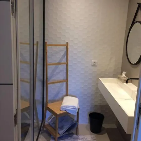 Lovely Refurbished Lägenhet Nice