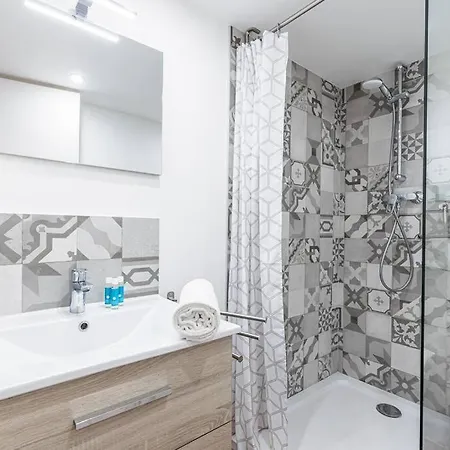 아파트 Prefecture 15 - Old Town Duplex 2 Doubles Beds *