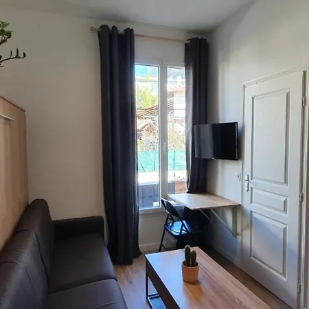 Apartment Valrose *